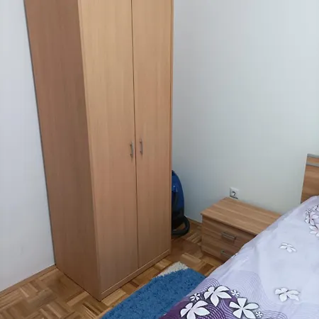 Va Apartment